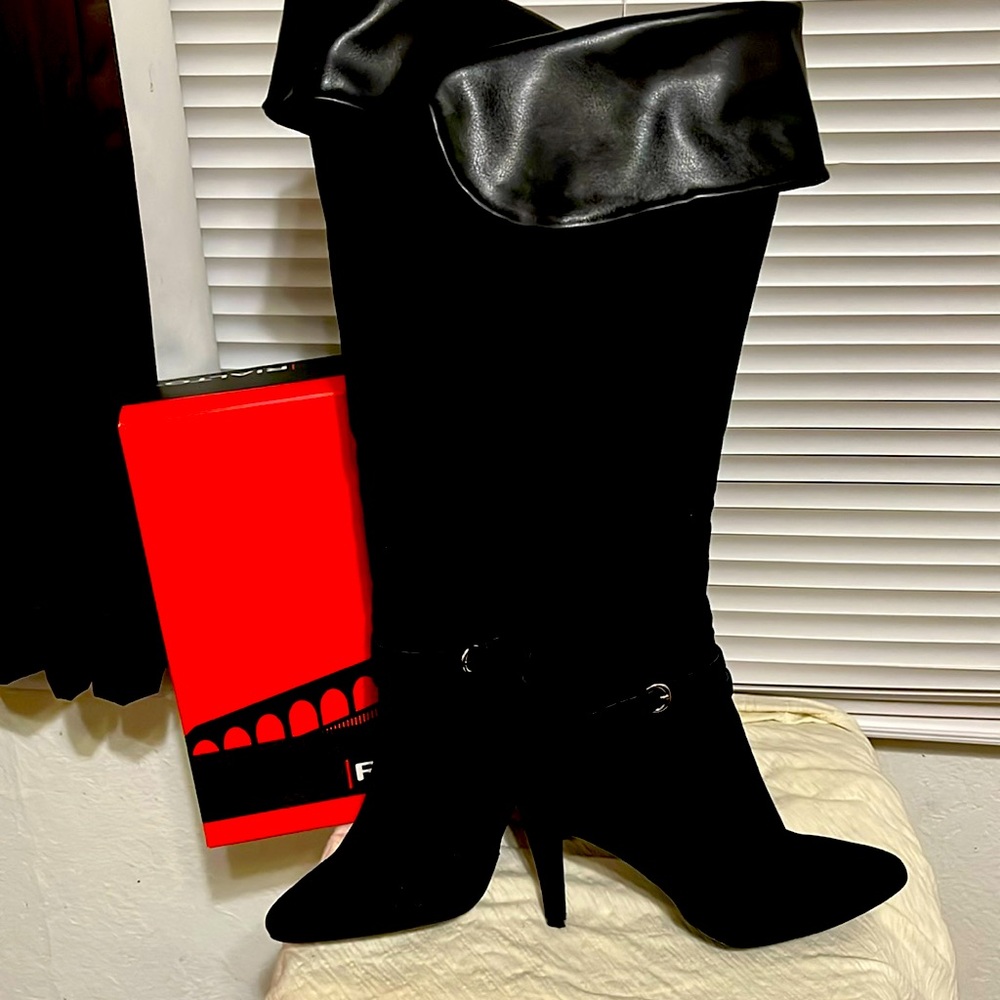 Size 8 Black suede knee high heels boots with original box